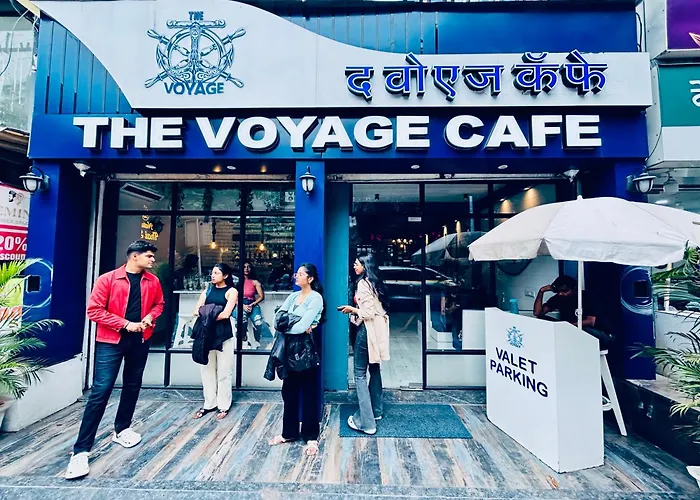 Voyage - Cafe CoworkHostel