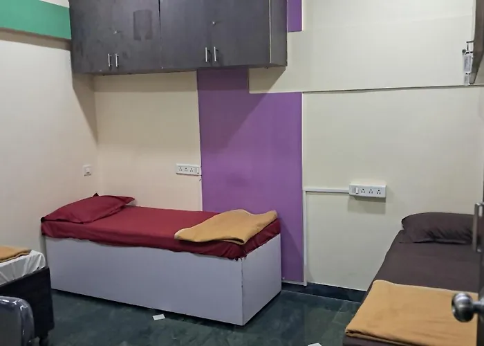 Joy - Digital Nomads & Pg - Koregaon ParkHostel